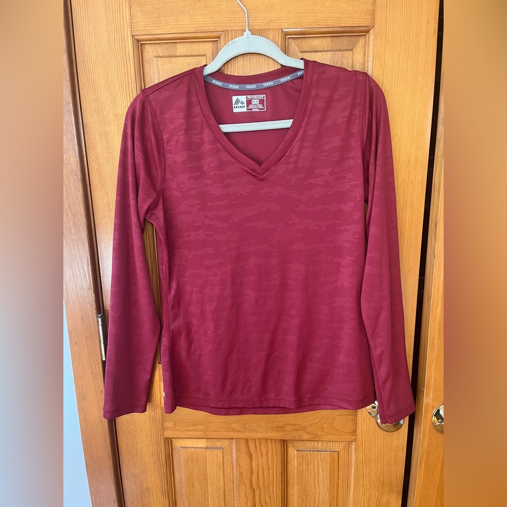 Women's V-Neck Long Sleeve RBX workout top size medium - Maroon/red